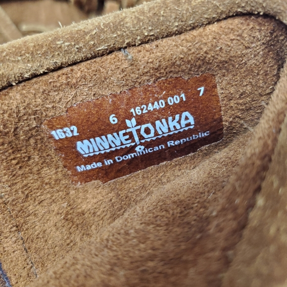 Minnetonka Moccasinsms 3 Layer Fringe Suede Boots - Picture 2 of 5